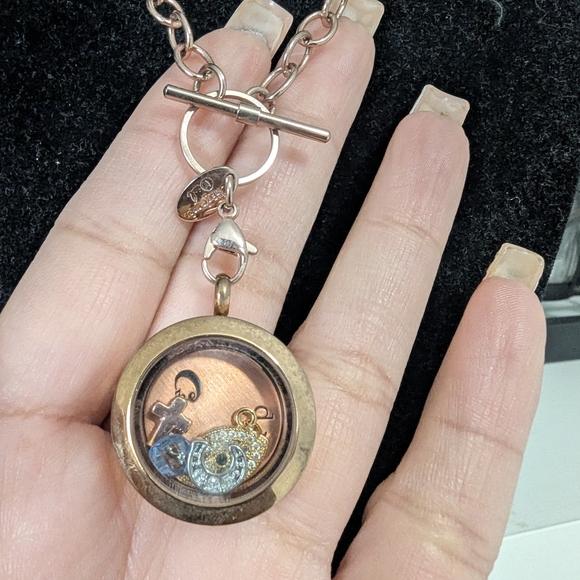 Origami Owl Rose Gold Round Locket Necklace with Charms - Picture 3 of 4